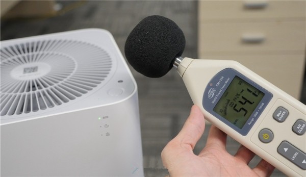 ”：两代小米智能空气净化器对比体验九游会